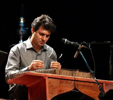 سیامک آقایی